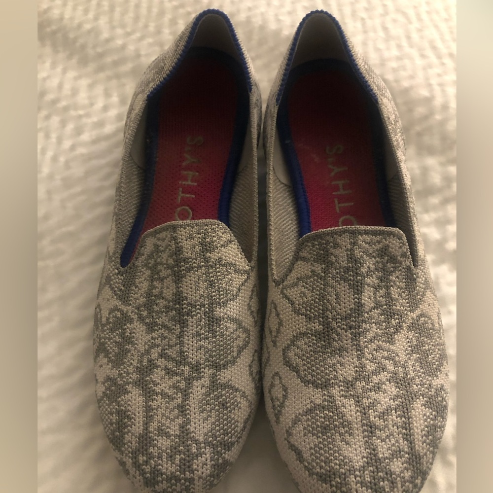 Rothy’s ivory grey snake print loafer- hardly worn